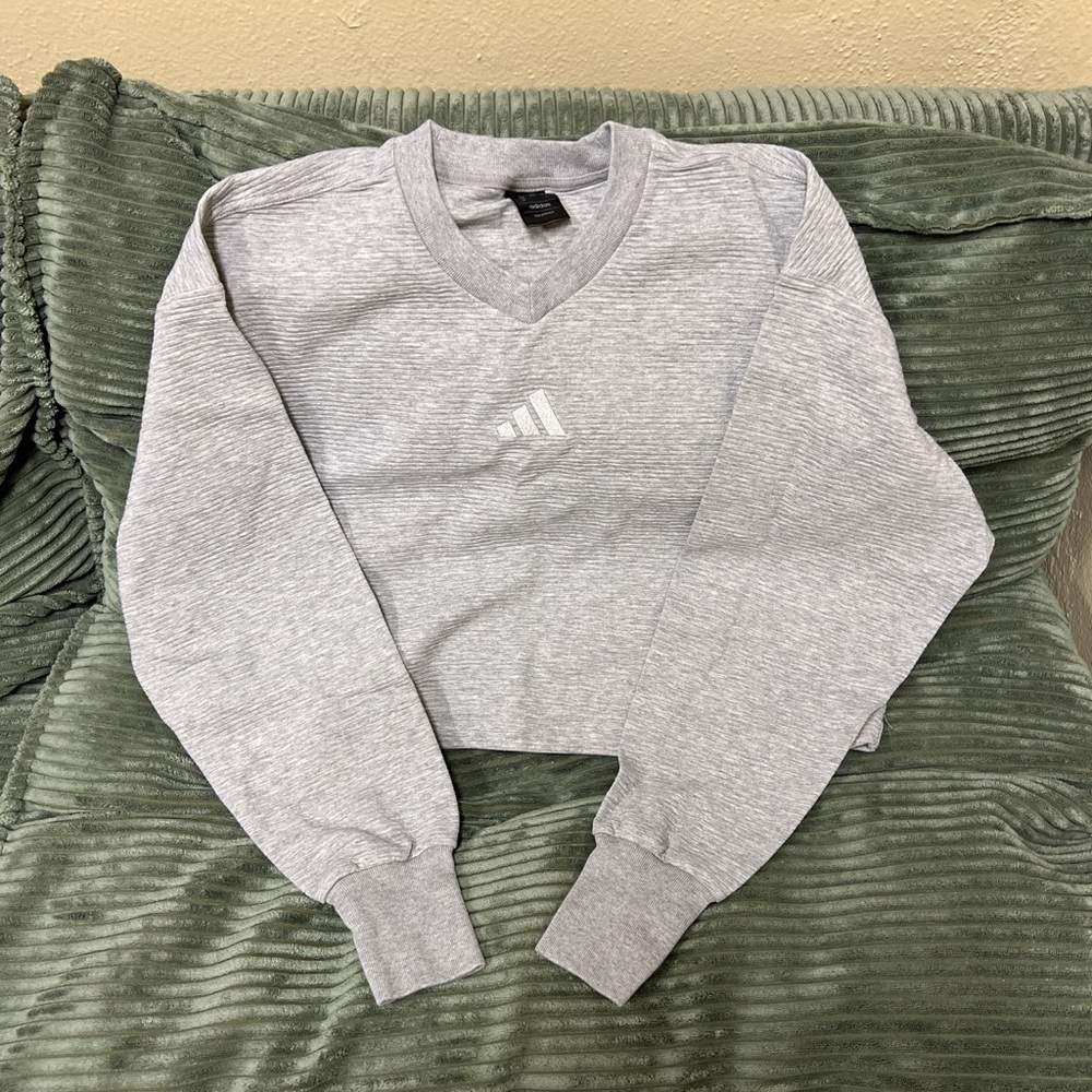 adidas Light Gray Cropped V‑Neck Sweatshirt